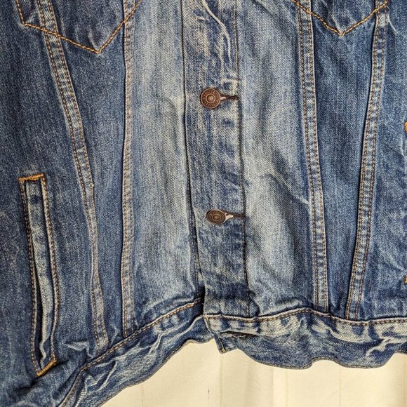 Women's Levis jean jacket in excellent condition - Picture 4 of 6
